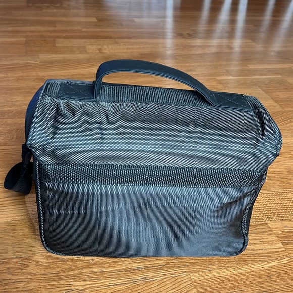 Nikon Camera Bag - Picture 3 of 6